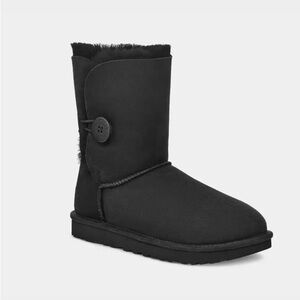 UGG Bailey Button II